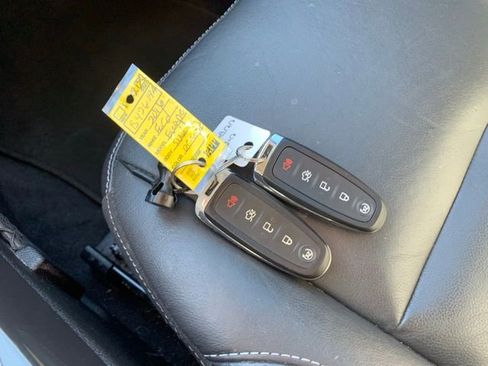 Used 2016 Ford Escape Titanium image 23