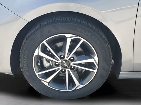 Used 2022 Kia Forte LXS FWD image 27