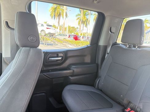 Used 2019 Chevrolet Silverado 1500 Custom w/ Custom Value Package image 13