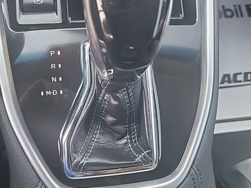 Used 2020 Subaru Outback Limited image 24