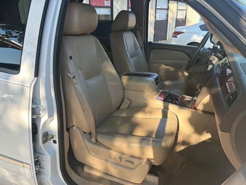 Used 2013 Chevrolet Tahoe LTZ AWD/4WD image 30