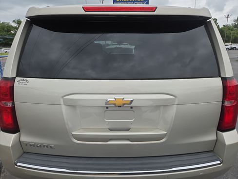 Used 2015 Chevrolet Tahoe LTZ RWD image 3