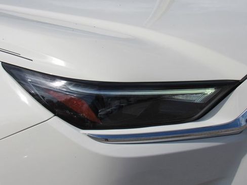 Used 2024 Toyota Grand Highlander AWD Hybrid image 10