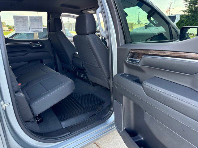 Used 2024 Chevrolet Silverado 1500 LT AWD/4WD image 27