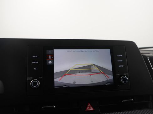 Used 2025 Kia Sportage LX image 27