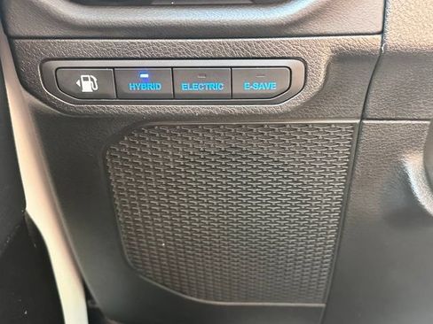 Used 2024 Jeep Wrangler High Altitude AWD/4WD image 18