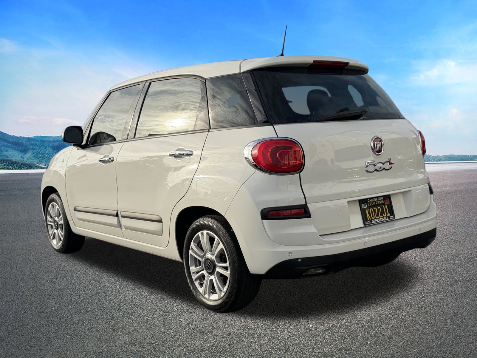 Used 2020 FIAT 500L Pop w/ Premium Group FWD image 7