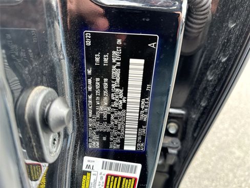 Used 2023 Toyota Highlander XLE image 28