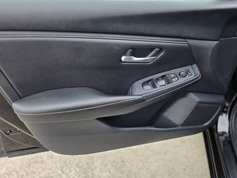 Used 2025 Nissan Sentra SV w/ All-Weather Package FWD image 19