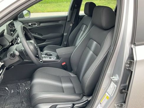 Used 2025 Honda Civic Sport image 19