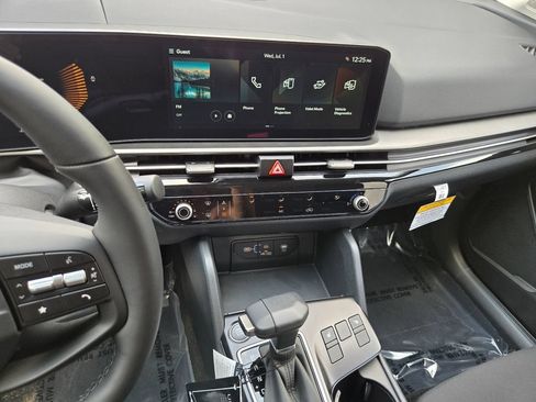 New 2026 Kia Sportage LX w/ LX Convenience Package FWD image 22