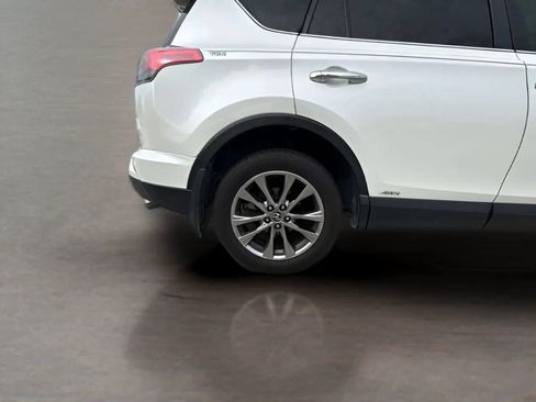 Used 2017 Toyota RAV4 Limited w/ Advanced Technology Package AWD/4WD image 20