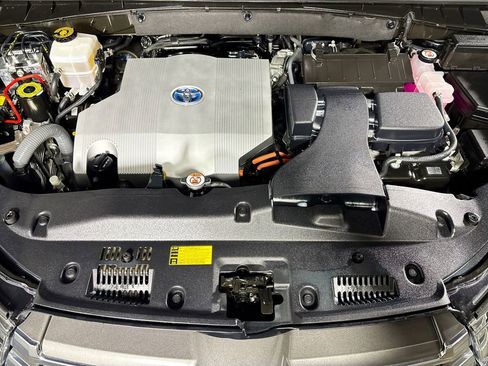 Used 2019 Toyota Highlander Limited image 23