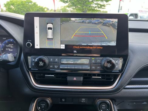 Used 2025 Toyota Grand Highlander AWD Hybrid image 27