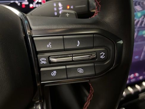 Used 2025 GMC Yukon XL AT4 Ultimate image 36