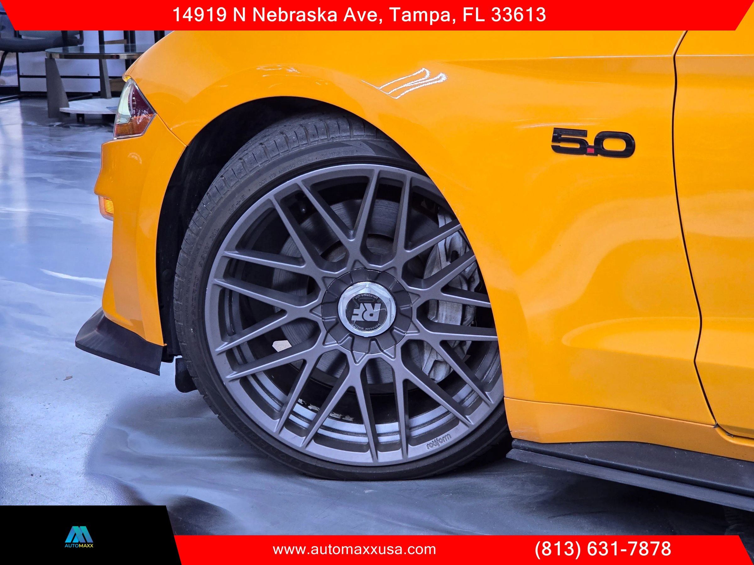 Used 2018 Ford Mustang GT w/ Black Accent Pkg RWD image 4