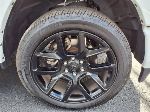 Used 2021 RAM 1500 Laramie image 9