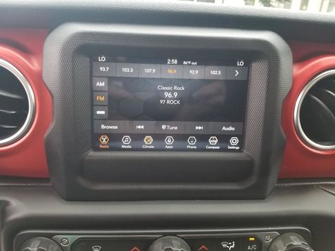 Used 2020 Jeep Wrangler Unlimited Rubicon AWD/4WD image 13