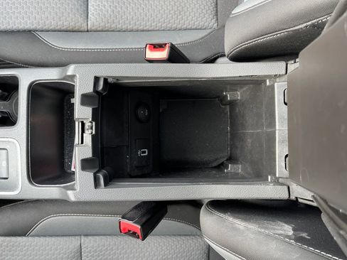 Used 2017 Ford Escape SE w/ Equipment Group 201A image 26