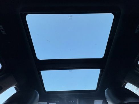 Used 2018 Ford F150 Lariat w/ Equipment Group 502A Luxury image 21