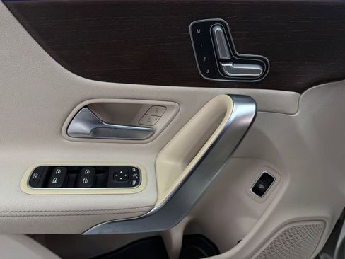 Used 2020 Mercedes-Benz CLA 250 CLA 250 image 12