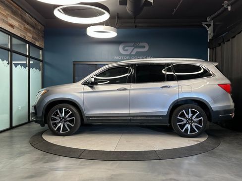 Used 2019 Honda Pilot Touring image 6