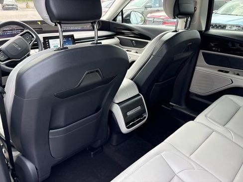 New 2026 Lincoln Nautilus Premier w/ Jet Appearance Package AWD/4WD image 15