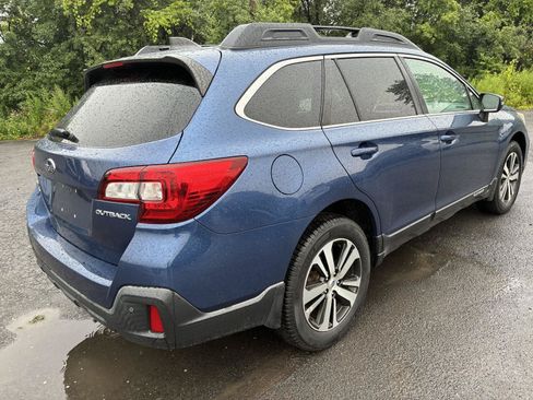 Used 2019 Subaru Outback 2.5i Limited AWD/4WD image 7