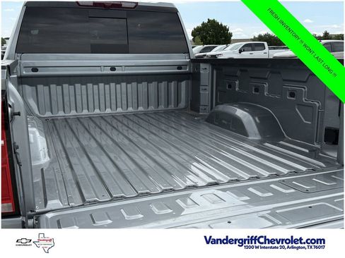 Used 2025 Chevrolet Silverado 2500 LTZ w/ LTZ Convenience Package AWD/4WD image 27