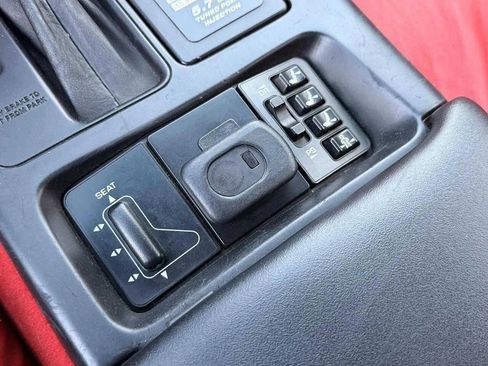 Used 1995 Chevrolet Corvette Convertible image 19