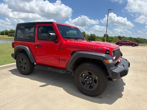 Used 2025 Jeep Wrangler Sport AWD/4WD image 6
