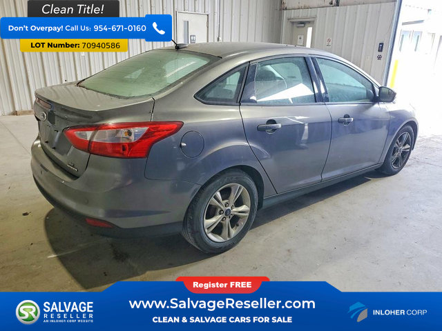 Used 2014 Ford Focus SE FWD image 4
