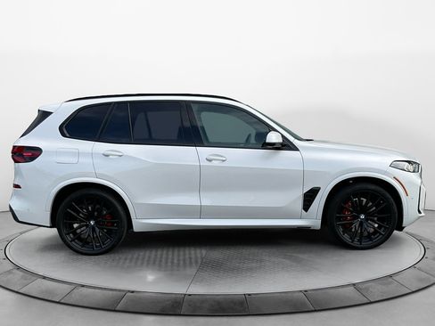 Used 2024 BMW X5 xDrive40i w/ M Sport Package AWD/4WD image 8