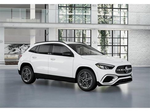 New 2025 Mercedes-Benz GLA 250 4MATIC image 12