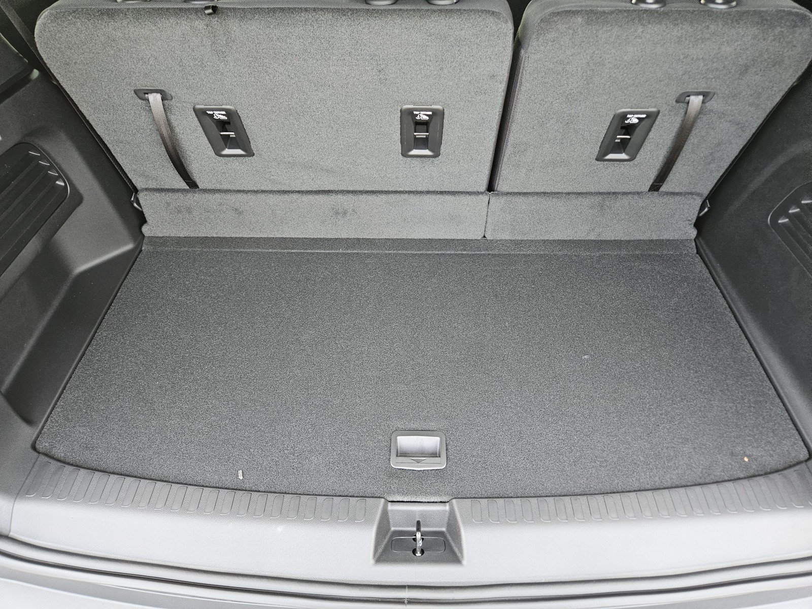 New 2027 Chevrolet Traverse LT w/ Driver Confidence Package FWD image 22