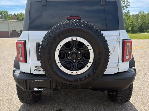 Used 2024 Ford Bronco Badlands AWD/4WD image 6