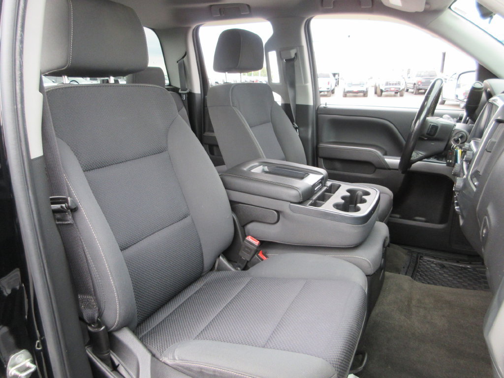 Used 2018 Chevrolet Silverado 1500 LT AWD/4WD image 19