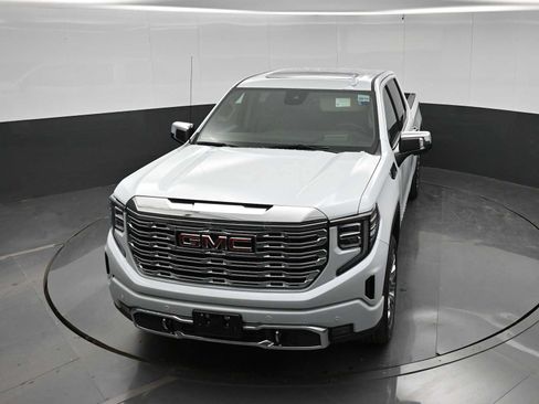 New 2026 GMC Sierra 1500 Denali w/ Denali Reserve Package AWD/4WD image 28