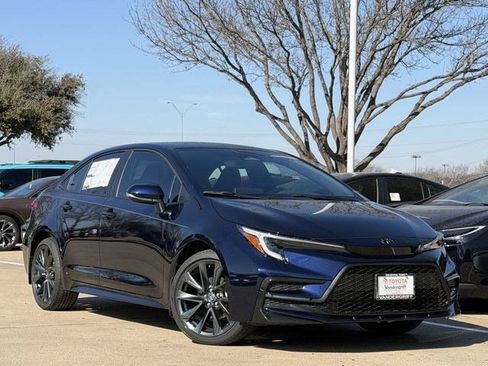 New 2026 Toyota Corolla SE image 2