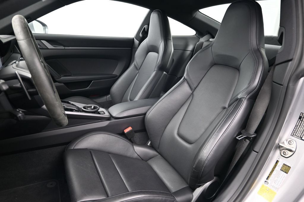Certified 2025 Porsche 911 Carrera S RWD image 5