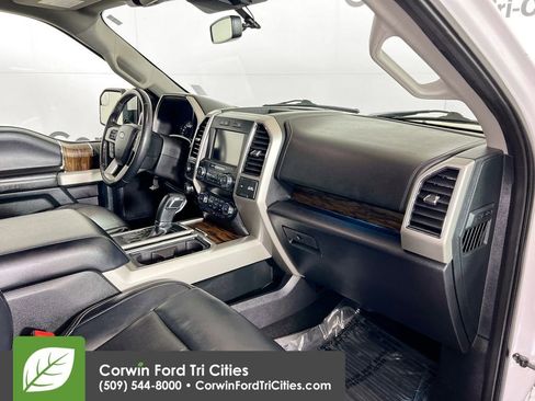 Used 2019 Ford F150 Lariat w/ FX4 Off-Road Package image 29