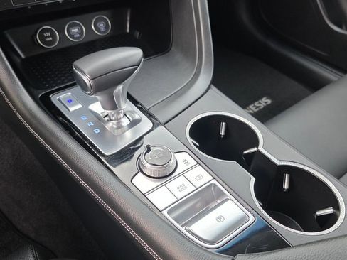 Used 2025 Genesis G70 2.5T AWD/4WD image 30