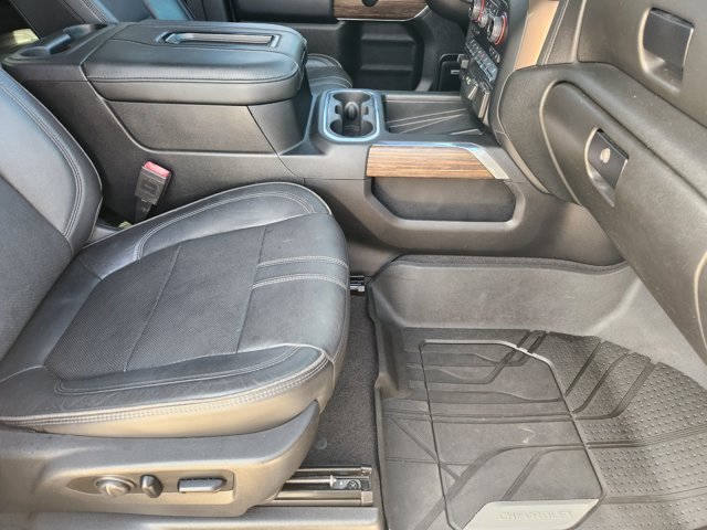 Used 2020 Chevrolet Silverado 2500 High Country w/ Z71 Off-Road Package AWD/4WD image 13