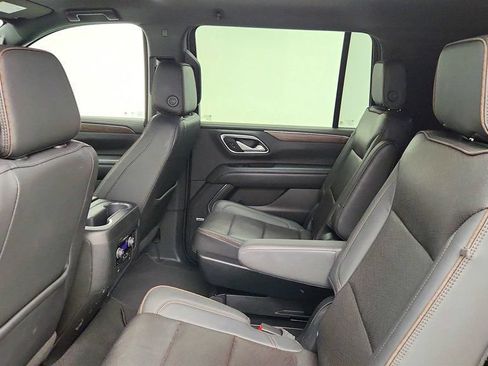 Used 2022 Chevrolet Suburban High Country AWD/4WD image 20