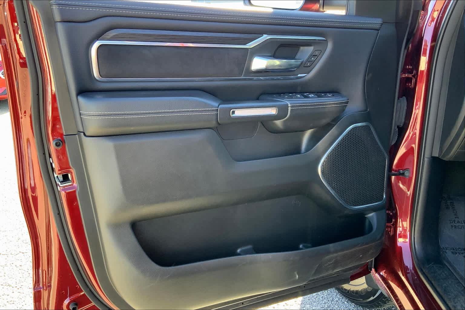 Used 2024 RAM 1500 Laramie RWD image 20