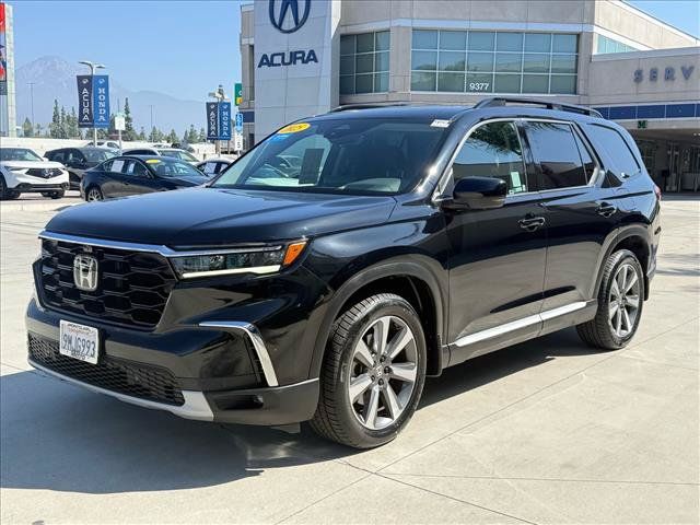 Certified 2025 Honda Pilot Elite image 1