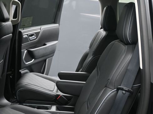 New 2026 INFINITI QX80 Luxe image 21