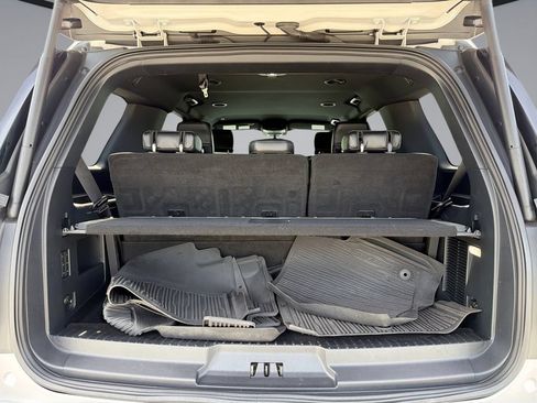 Used 2019 Ford Expedition XLT w/ Equipment Group 202A RWD image 13