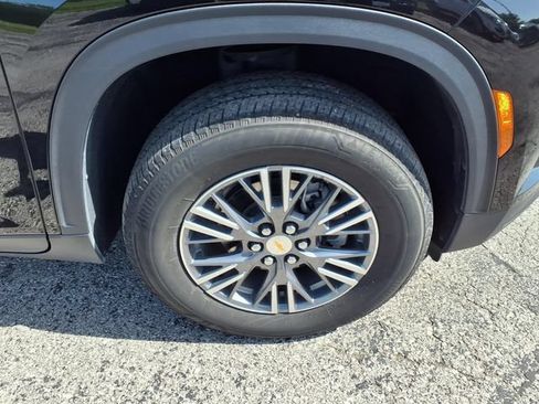Used 2025 Chevrolet Traverse LT AWD/4WD image 55