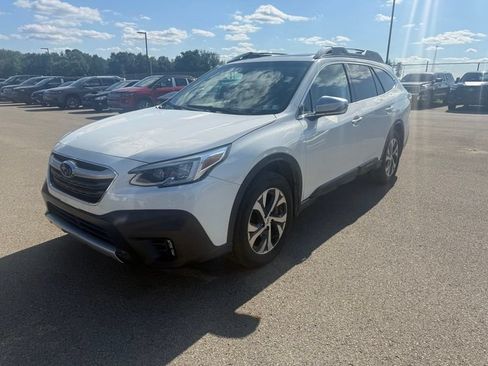 Used 2020 Subaru Outback Touring w/ Popular Package #2 AWD/4WD image 2